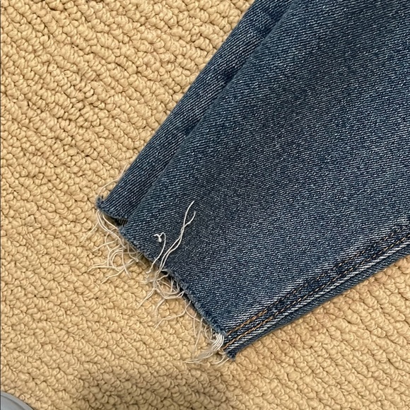 Old Navy | Super Skinny Distressed Jeans - Picture 5 of 5